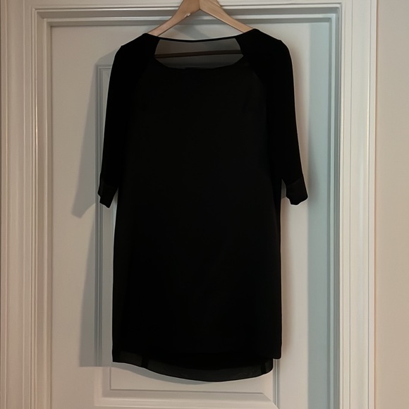 BCBG MAXAZRIA, size s, black lightweight dress - Picture 4 of 5